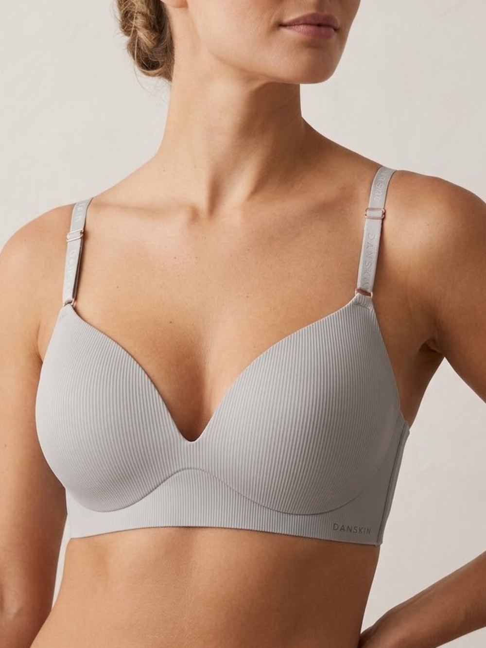 NWT Danskin Wire-Free Comfort Padded No-Show Bra, Light Grey / Ivory, Size 36C